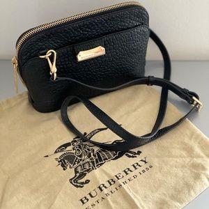 Beautiful BURBERRY Calf Skin Leather Purse